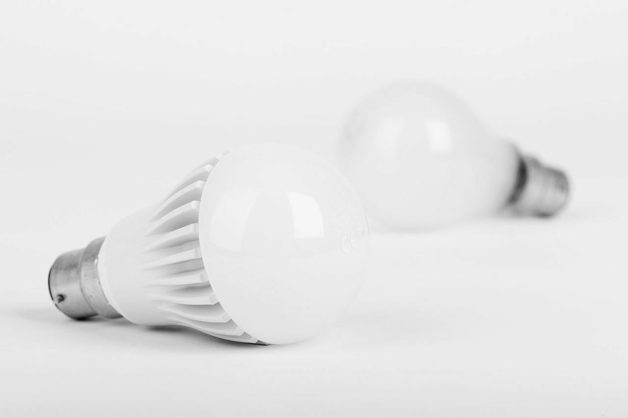 Light bulbs on a pale background