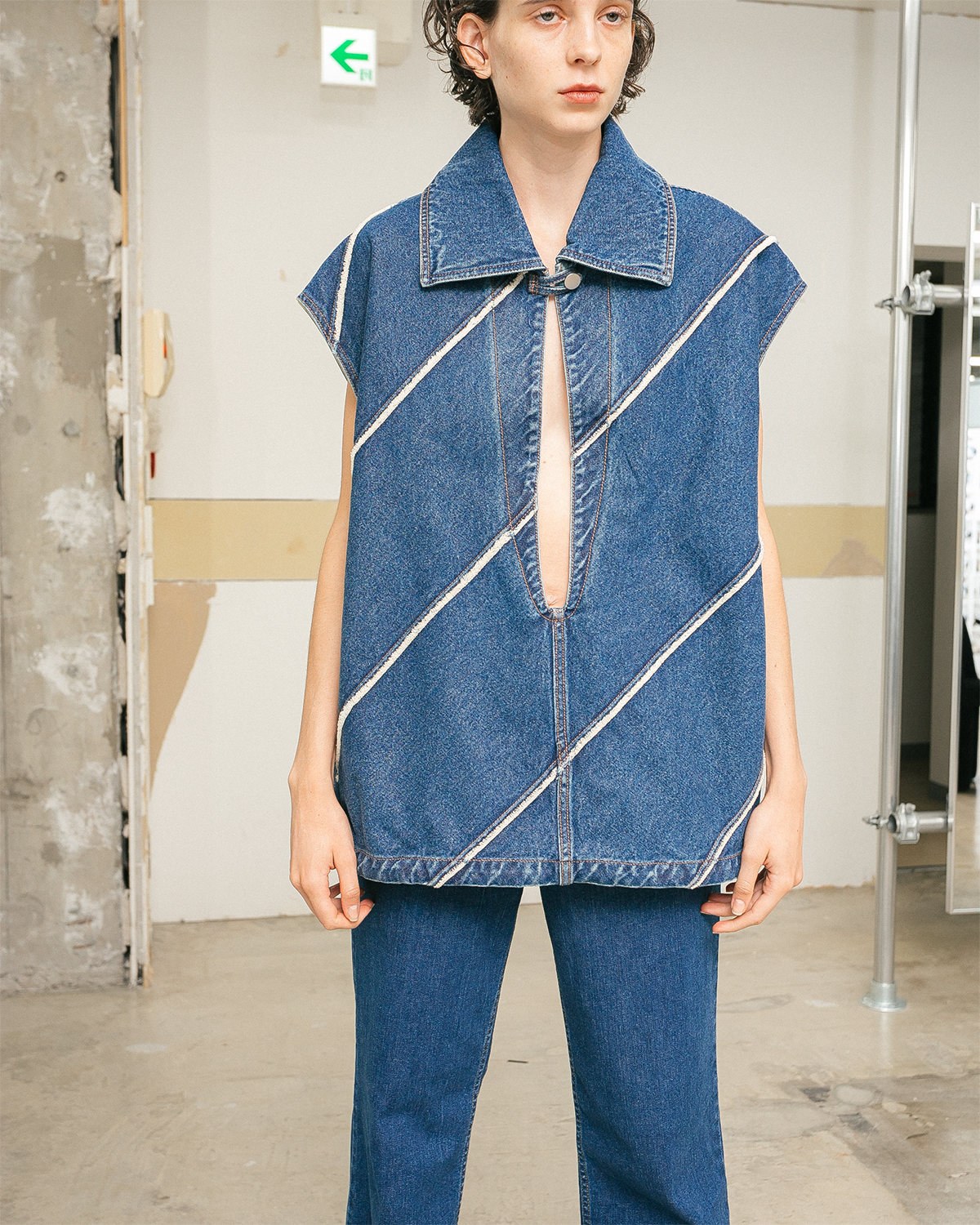 14,400円PERVERZE EcoBio Washed Denim Jumper Vest