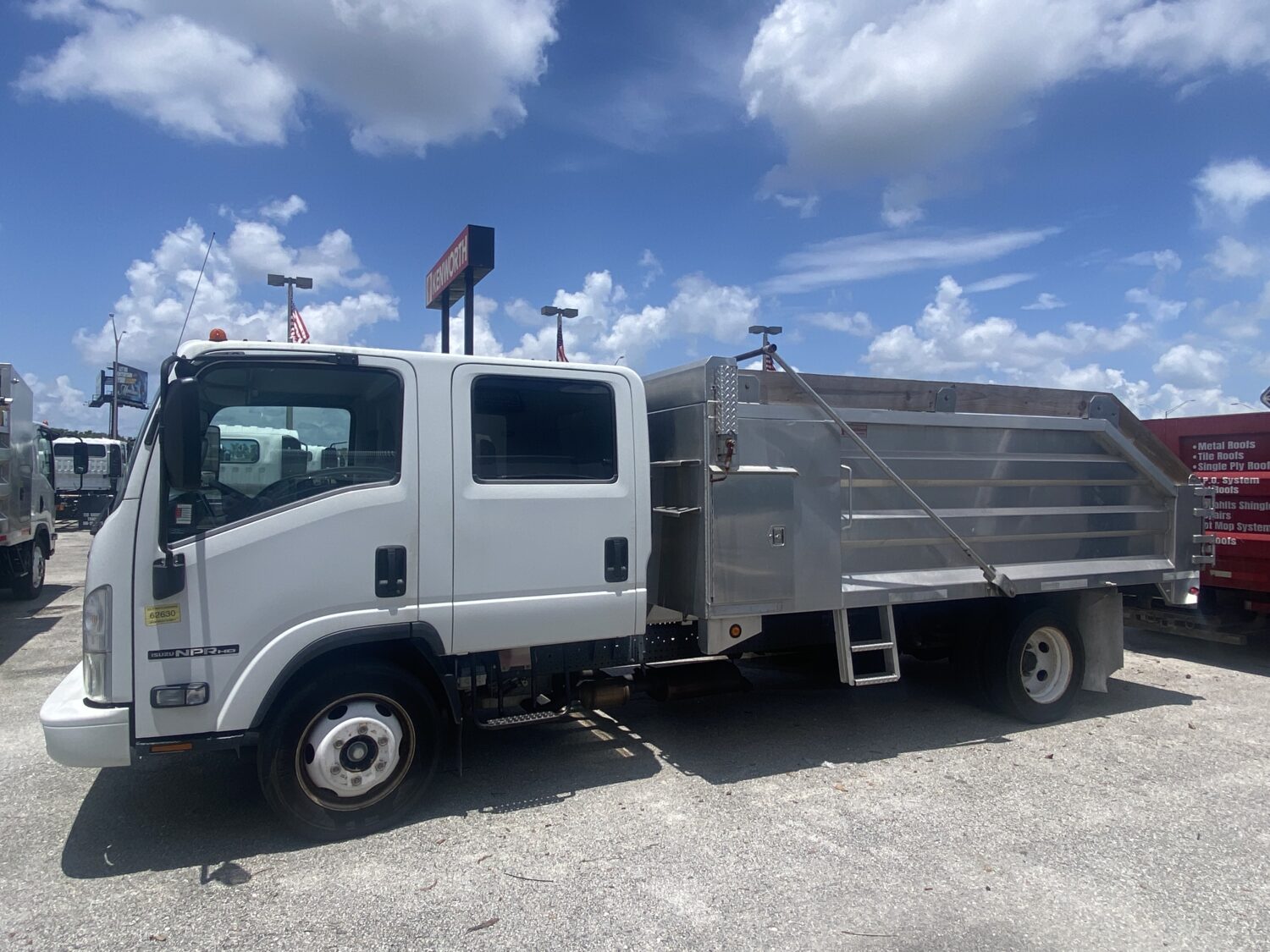 Isuzu helps make recycling easy for First Mile - Isuzu Truck