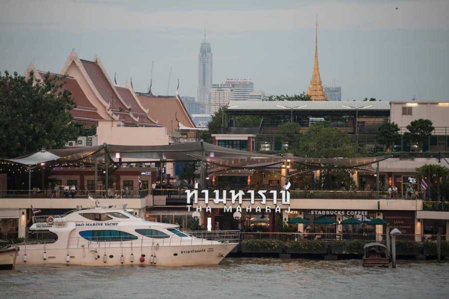 Opposite view of Tha Maharaj