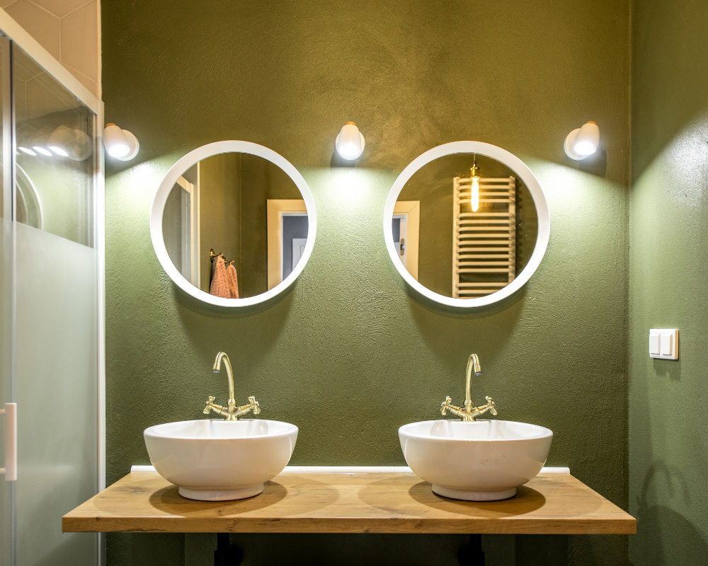 small bathroom remodel contractors near me