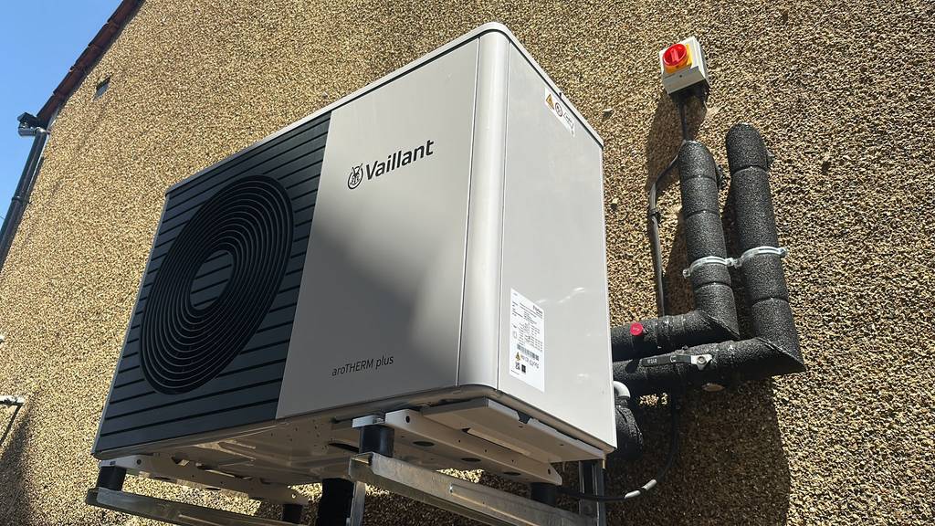 New Vaillant 5kW heat pump