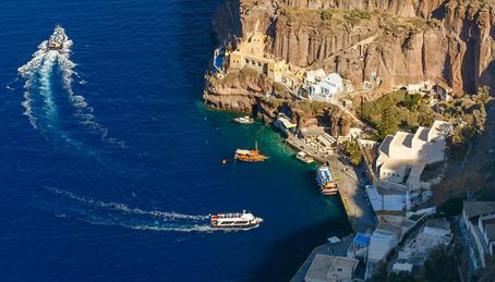 Cori Rigas Suites - Fira Santorini - Cruise Experience