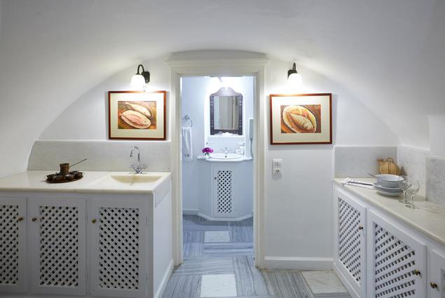 Cori Rigas Suites - Fira Santorini - Superior Jacuzzi Suite