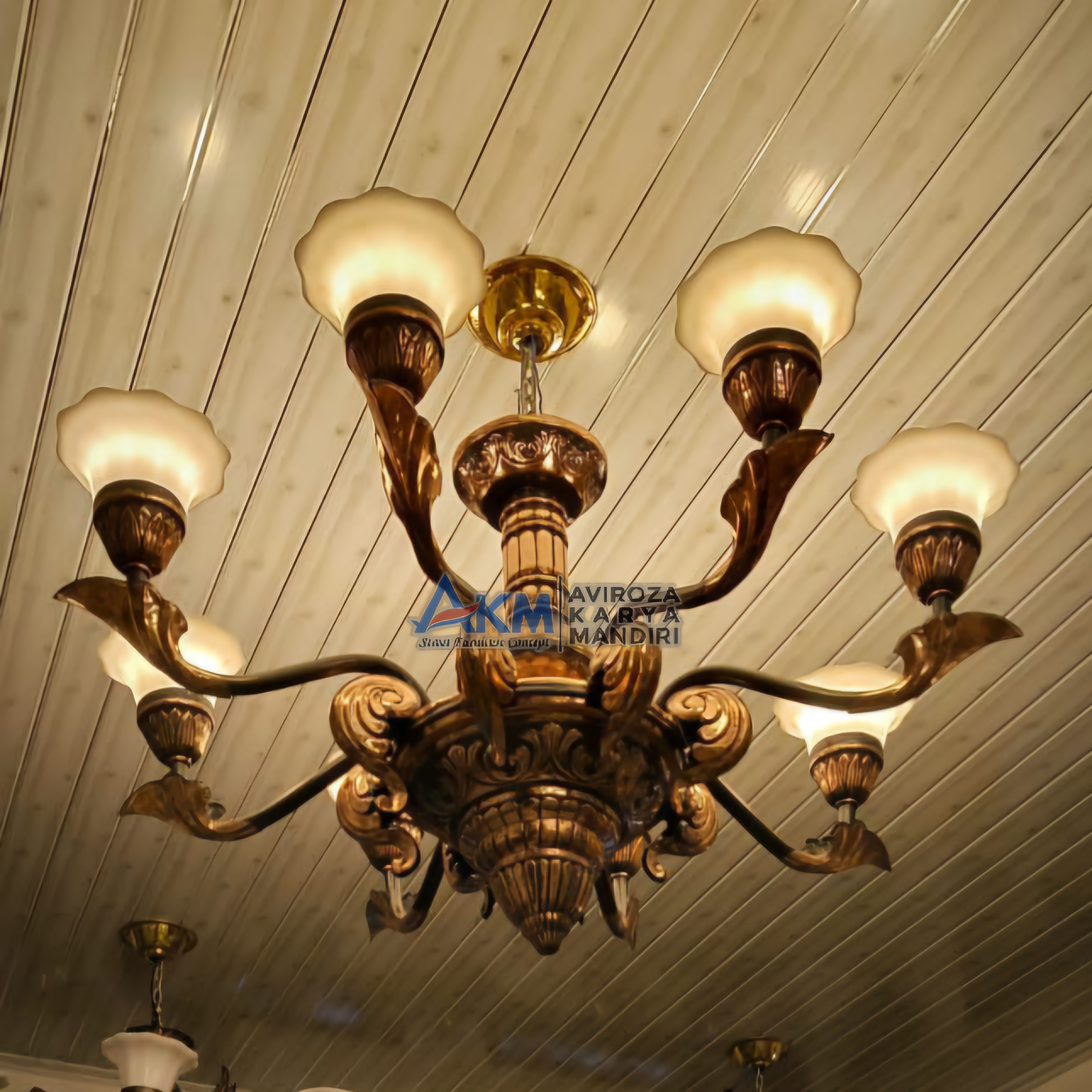 galeri Lampu Gantung Antik