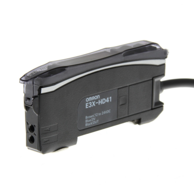 Omron E3XHD412M Fiber amplifier, Stable and Easy operation, Giga Ray II LED, PNP, 2M