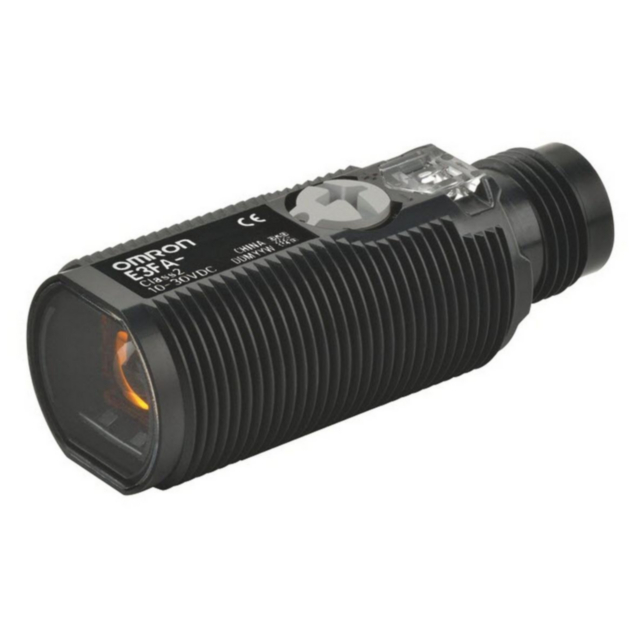 Omron E3FABP21 Photoelectric sensor, M18 threaded barrel, plastic, red LED, retro-reflective, transparent object, 500 mm, PNP, Light-ON/Dark-ON, M12 connector