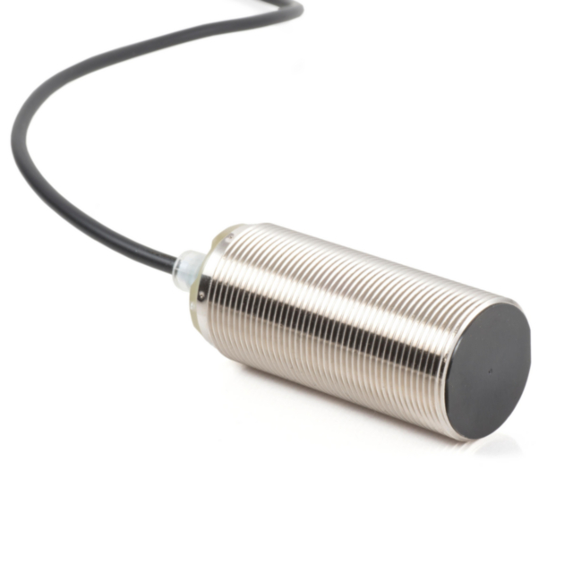 Omron E2BM30KS10WPC15M Proximity sensor, inductive, nickel-brass, short body, M30, shielded, 10 mm, DC, 3-wire, NPN-NO, 5 m cable