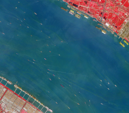 Near infrared data allows for better differentiation between water and other surfaces, unlocking the full potential of our objection detection analytics. // Imagery of Yangtze River, China on April 6, 2019 © 2019, Planet Labs Inc. All Rights Reserved.