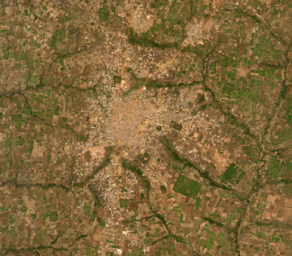 SkySat basemap of croplands surrounding Tchamba, Togo © 2020, Planet Labs Inc. All Rights Reserved.