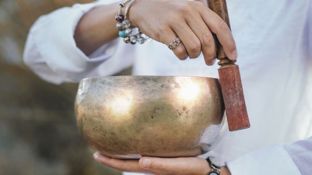 Tecniche di massaggio con le campane tibetane