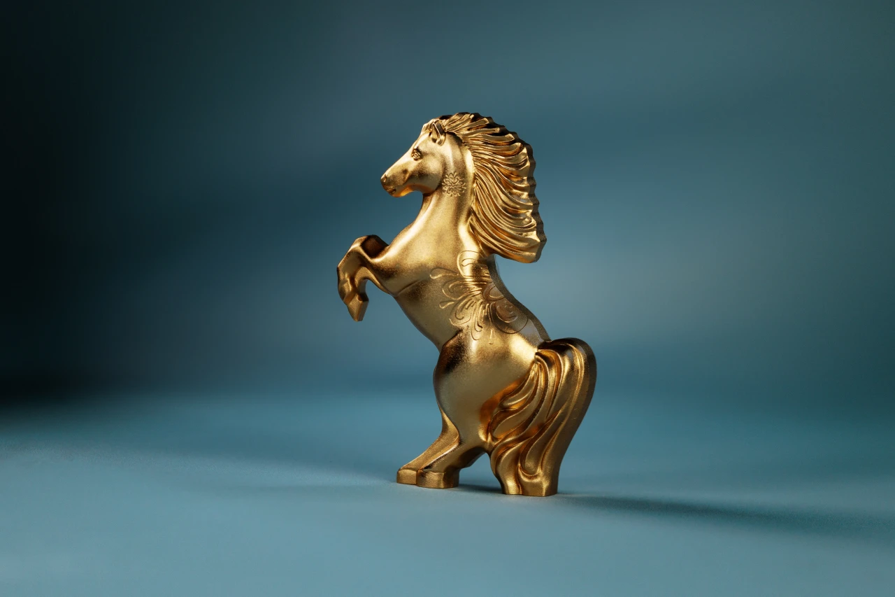 30927_Wild Silver Horse gilded_s2.jpg