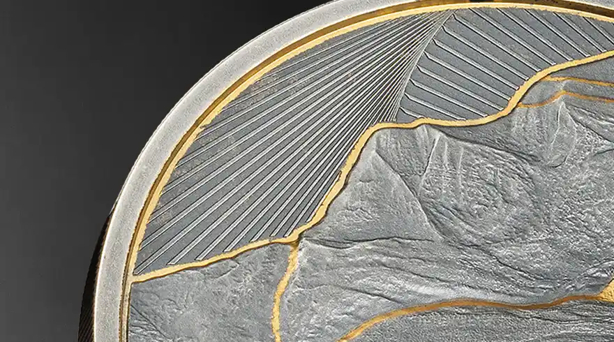 Filigrane vergoldete Linien