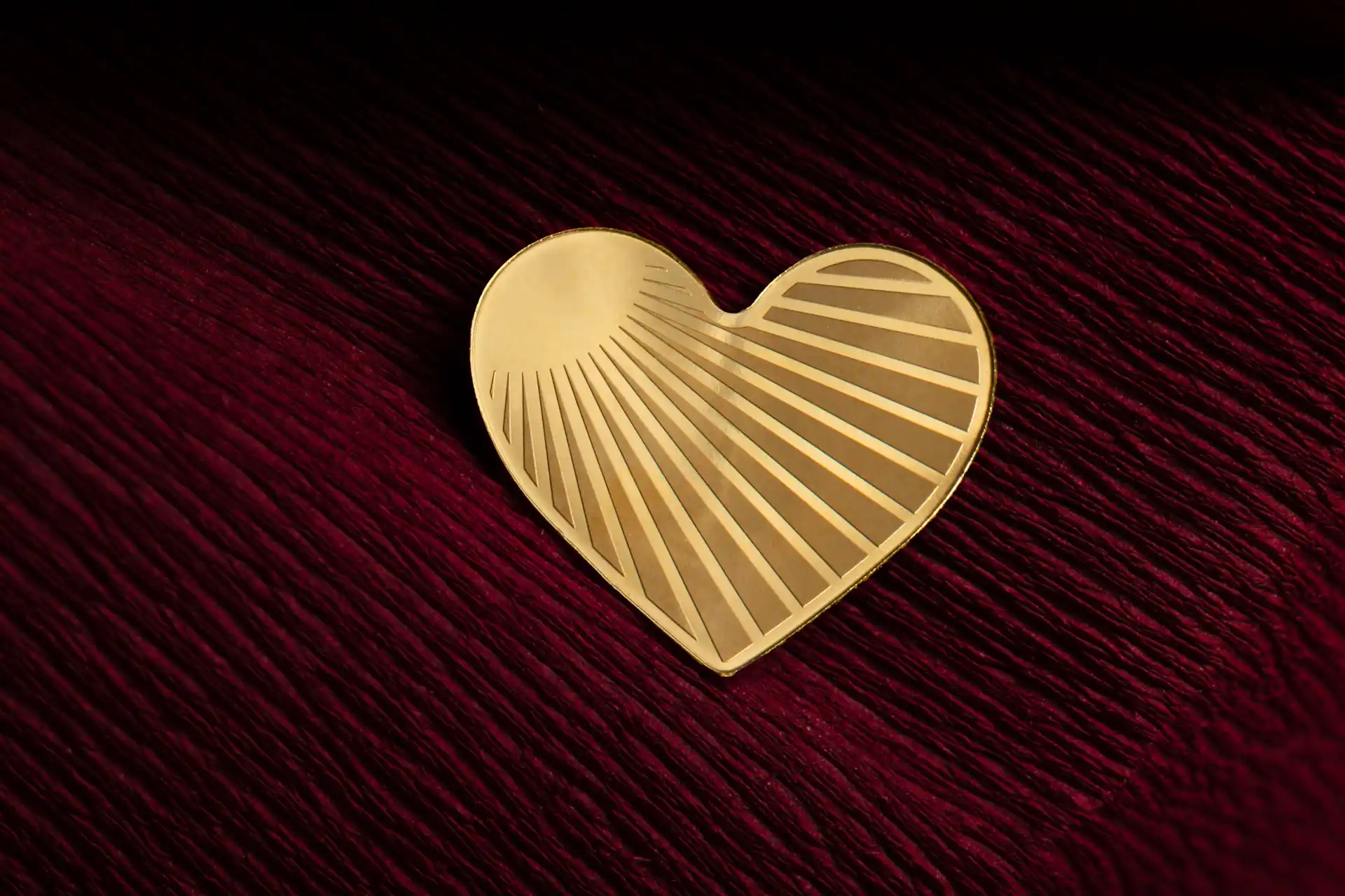 Item/11136/gallery/original/31341_GoldenHighlights-Heart_s1.jpg