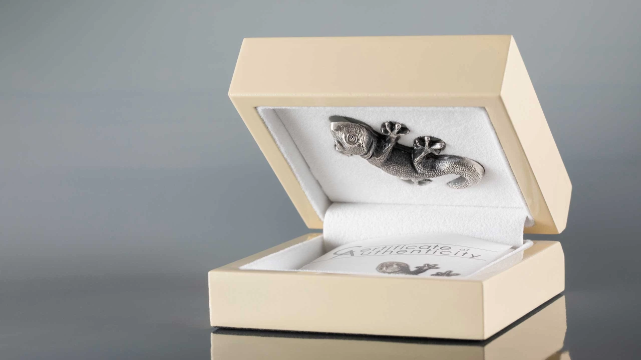 Silver Gecko