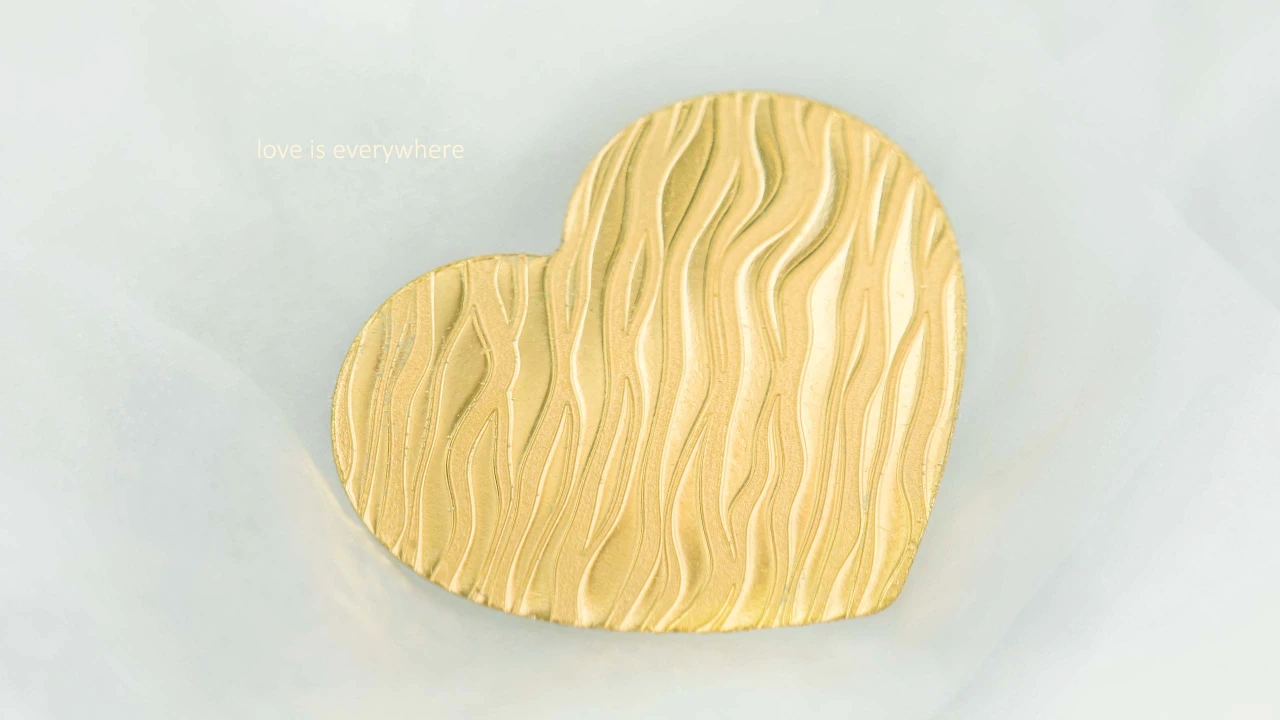 Little Treasure – Heart
