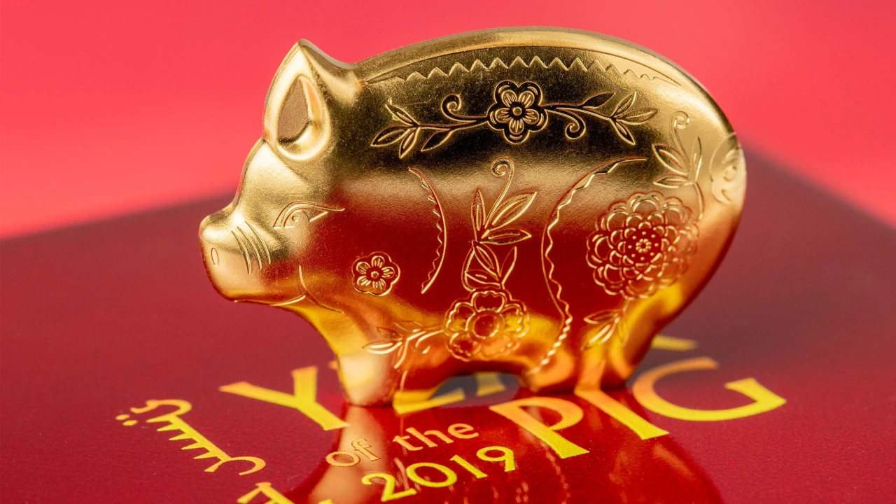 Gilded Jolly Pig