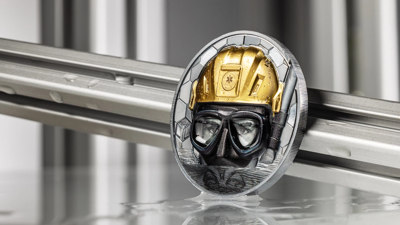 Real Heroes – Coast Guard Gold Black Proof