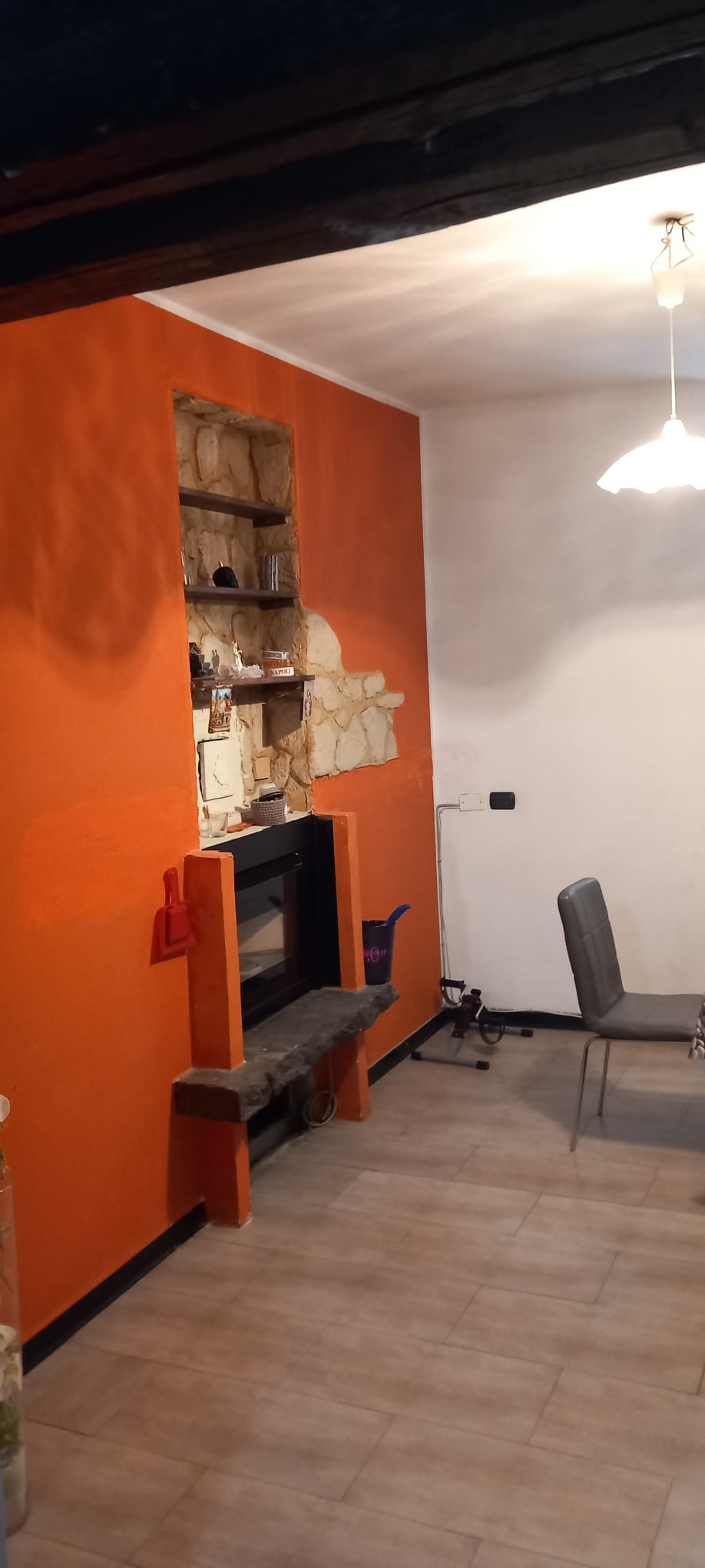 Trilocale in edificio storico a Como, Via Badone