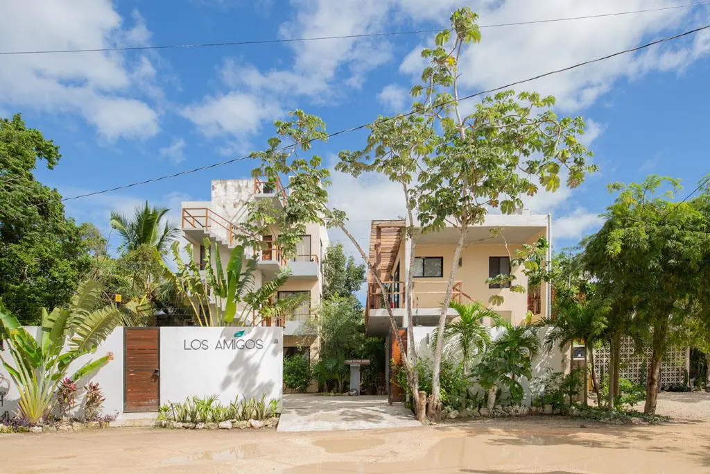 11 Beds 10 Baths  Commercial For Sale In La Veleta [77765]