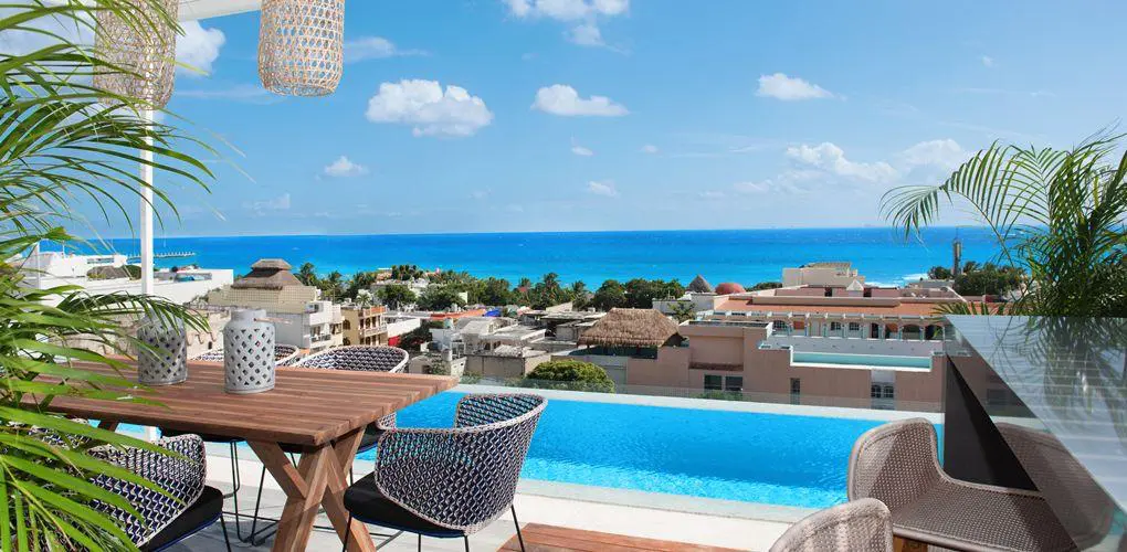 2 Beds 2 Baths  Condo For Sale In Playa Del Carmen [77710]
