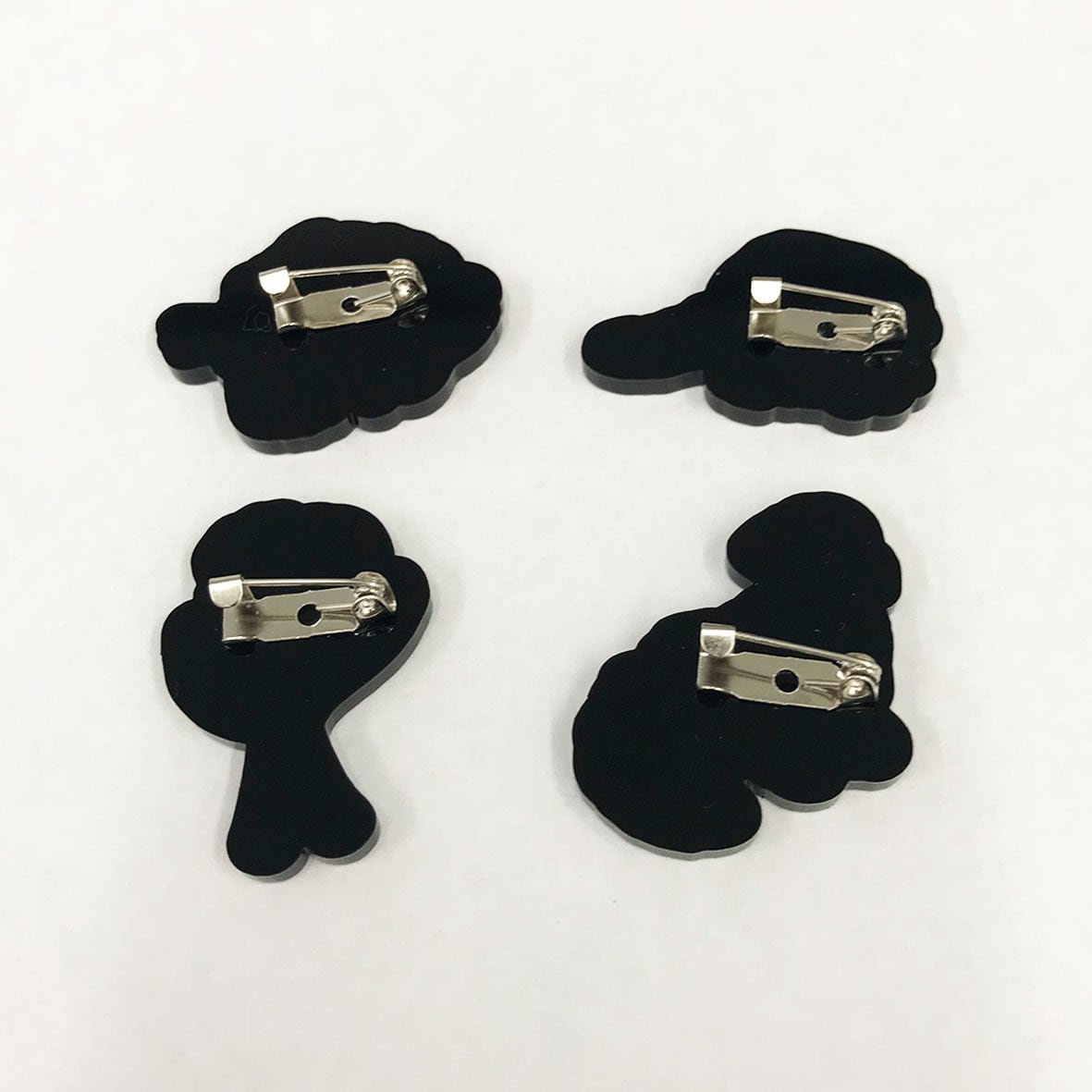アクリルピンバッジ (3cm×3cm以内) (10個セット) (品番ACR-P03)