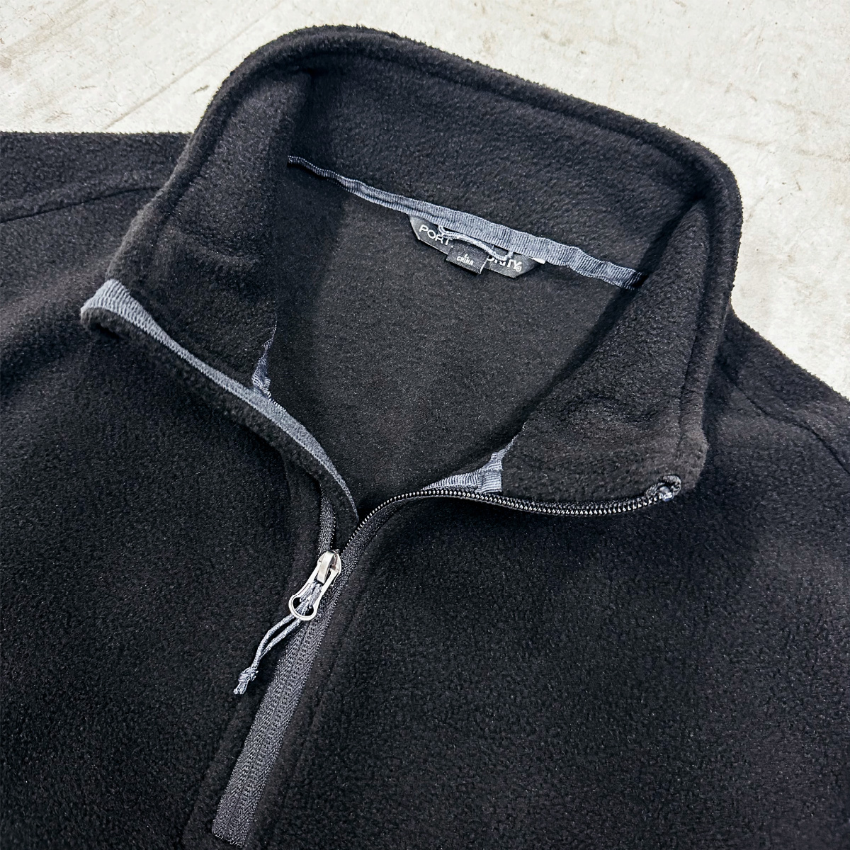 Port Authority ポートオーソリティ Value Fleece 1/4-Zip Pullover (品番F218US)