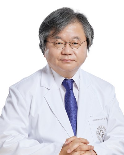 Dong Woo Lee