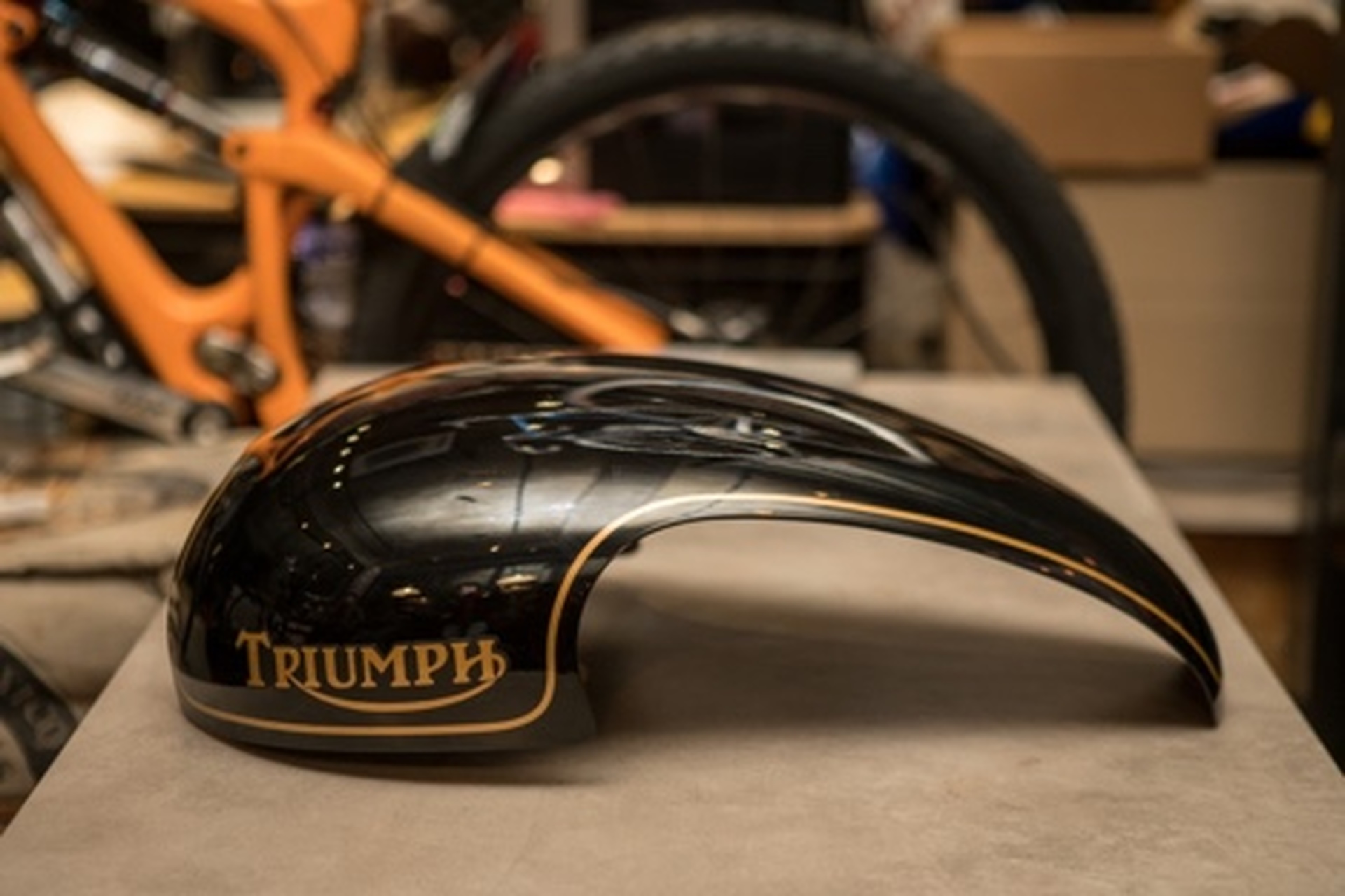 triumph street twin gas tank