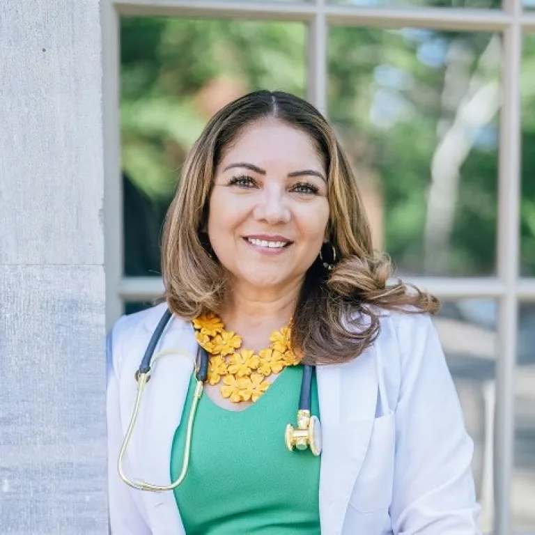 Portrait of Registered Nurse Brunilda Sanchez