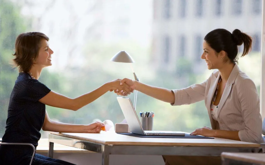 Women-shaking-hands-FB-ThinkstockPhotos-80608276-2-1.jpg