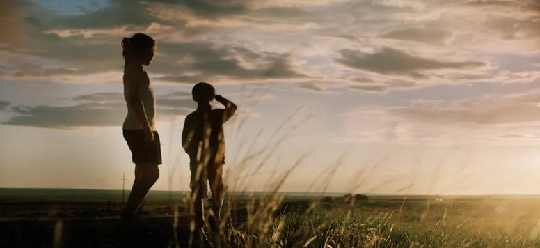 Kids-and-sunset-FB-GettyImages-123998839.jpg