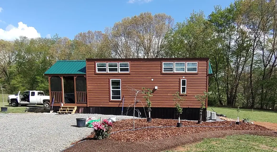 Pool Tiny House Exterior1: mortgage rates today