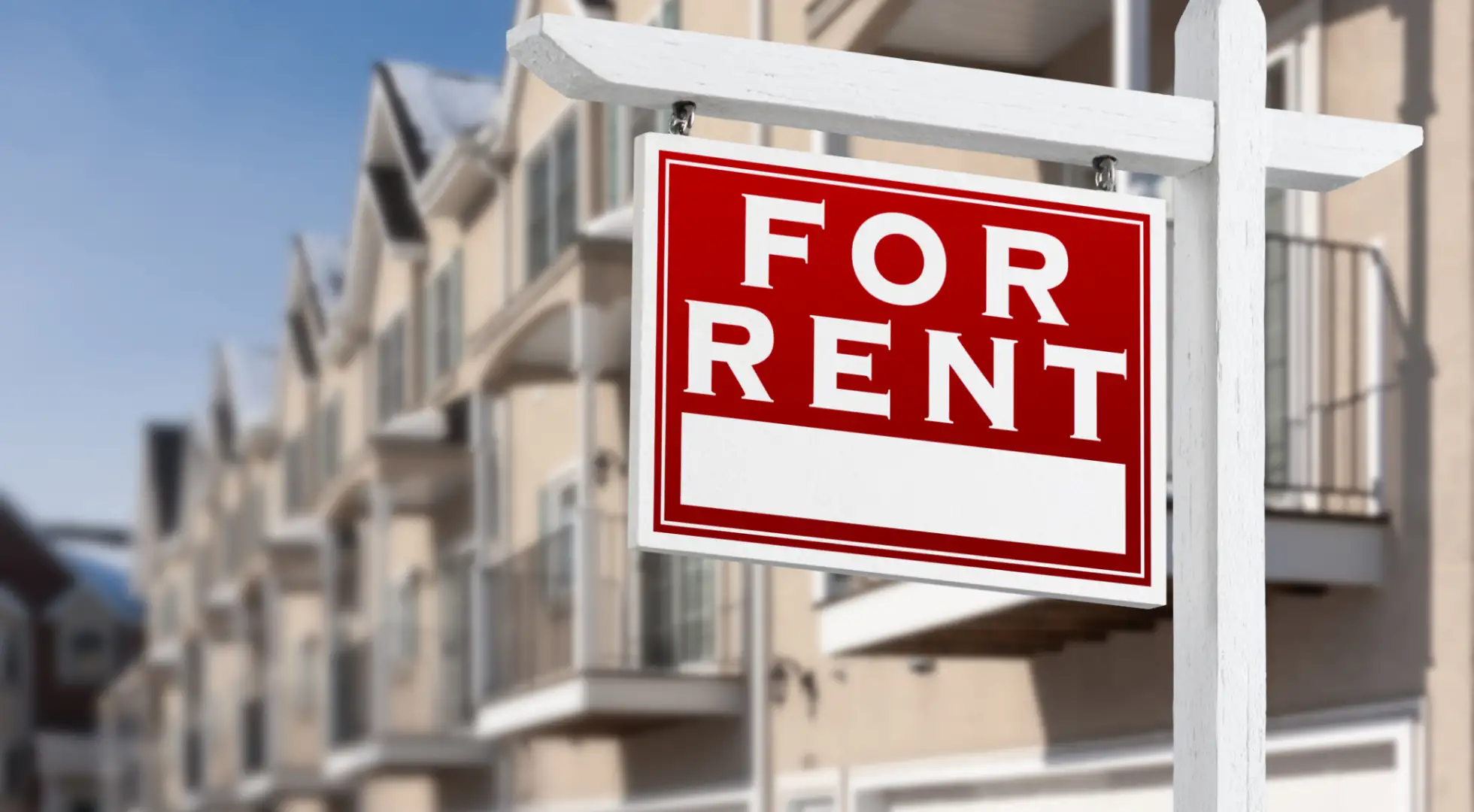 A row of apartment homes for rent.