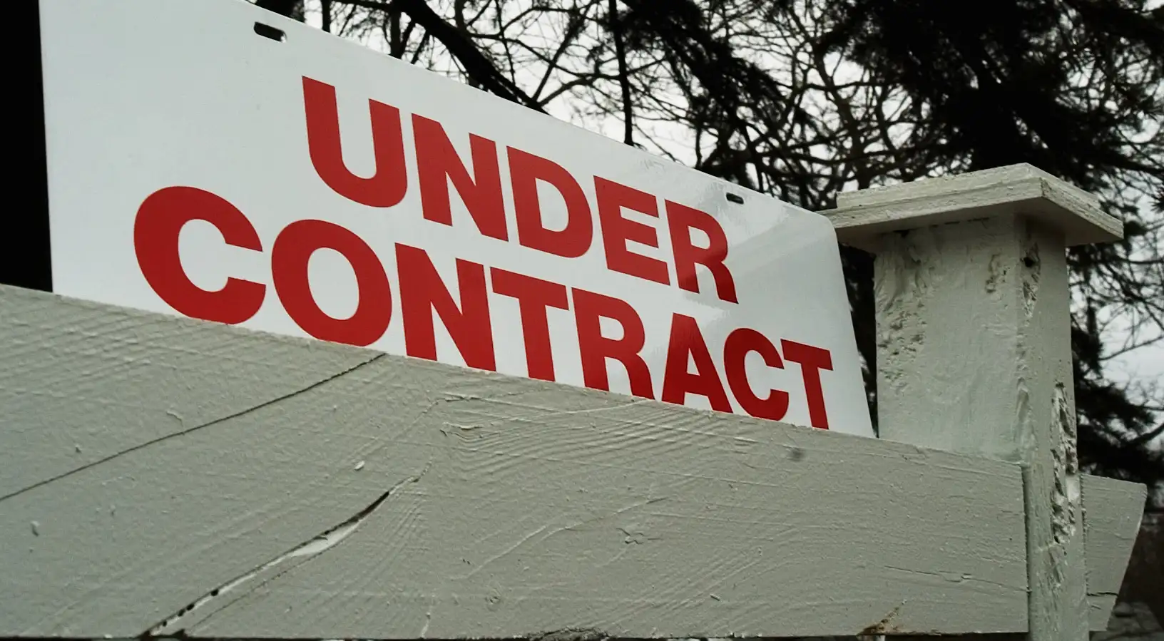 One in Three Homes Finds a Buyer Within a Week, Redfin Report Says real estate listing home under contract