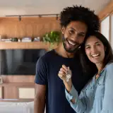 Homebuyer with keys: Mortgage rates today