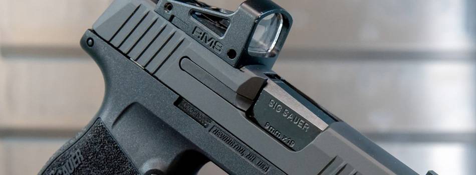 SIG Sauer p365 with a red dot sight