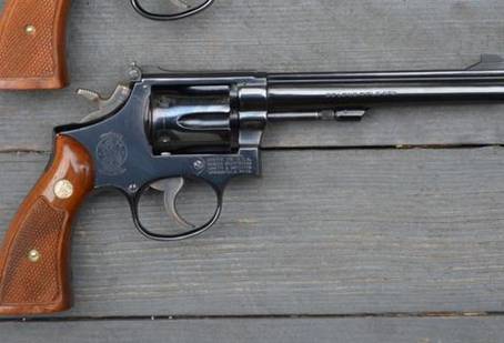 Smith & Wesson Model 17 - 6"