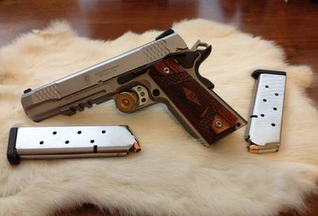 Smith & Wesson SW1911 (w Rail) - 3.5"