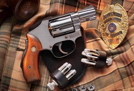 Smith & Wesson Model 40 - 2"