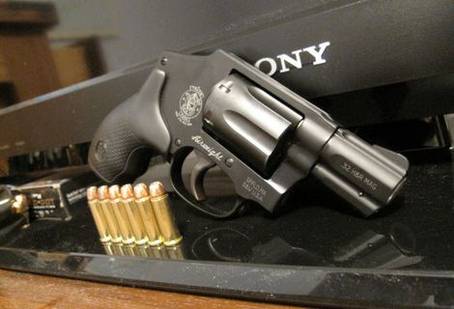 Smith & Wesson Model 438 - 2"