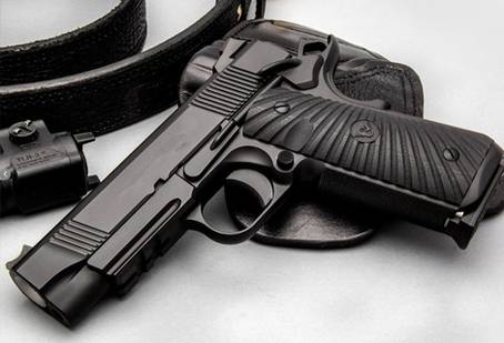 Wilson Combat Profesional - 4"