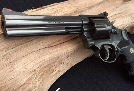 Smith & Wesson Model 586 - 3"