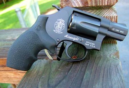 Smith & Wesson Model 632 - 2"