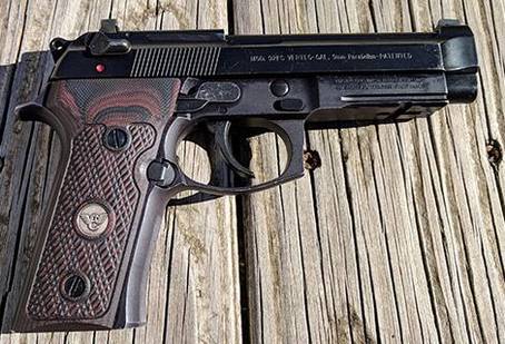 Beretta 96 Vertec