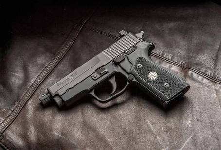 Sig Sauer P225