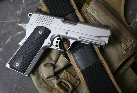 Kimber 1911 (w Rail) - 4"