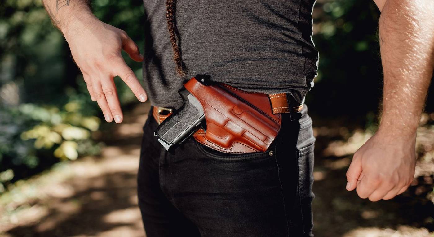 Quickship Glock 17 OWB Texas Cross Draw Leather Holster