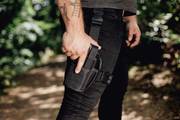 Drop Leg Holster for Gun w Universal Light/Laser Product picture 2