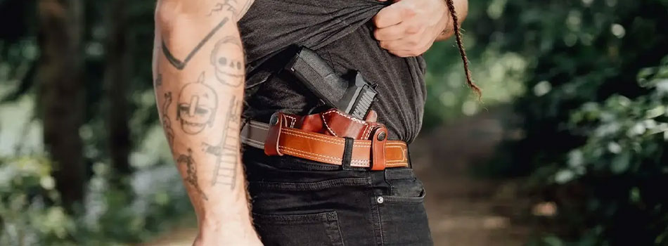 Best IWB holsters for Springfield Hellcat